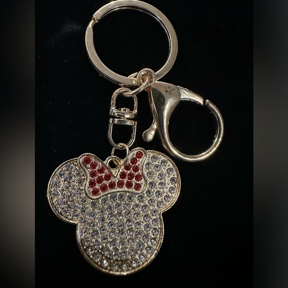 Minnie mouse shaped key chain